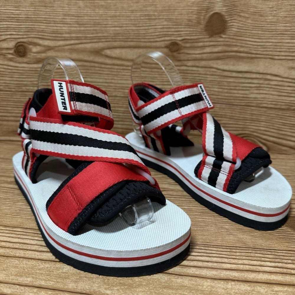 Hunter Sandals Women Sz 7 Red White Black Strappy Adjustable Lightweight‎ Shoes - Picture 3 of 8